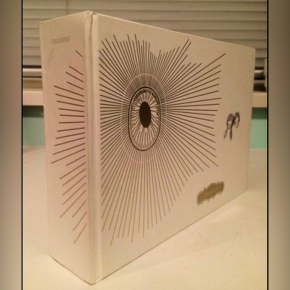 Japanese Design Paper Ring Box - Picture 2 of 4